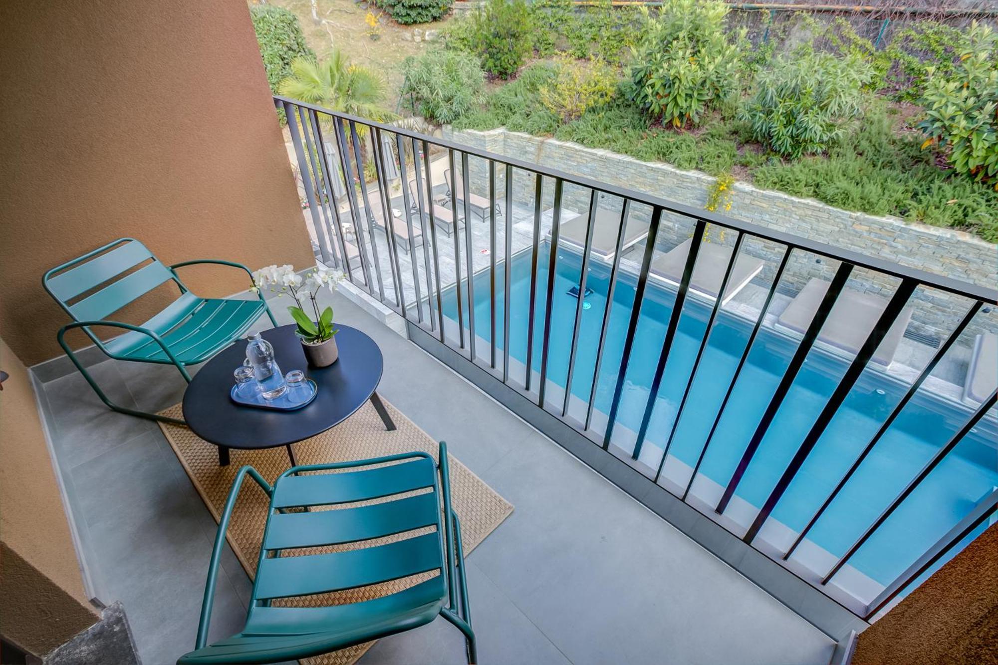 Suite Pool View,1562980753:JPEG